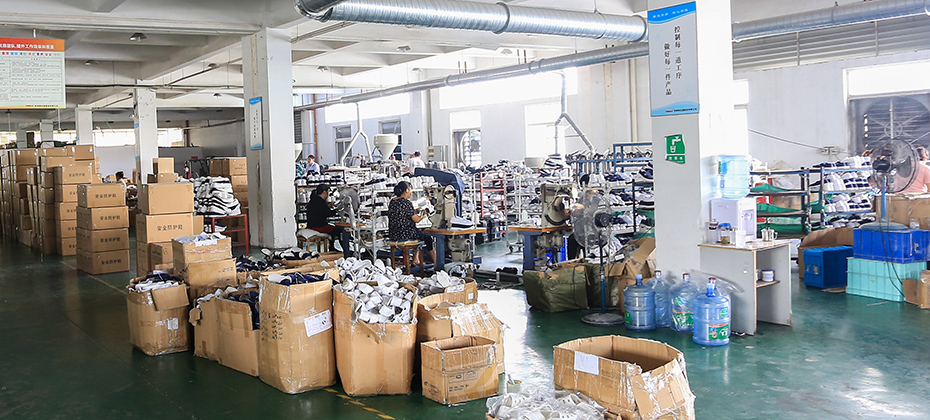 無塵防靜電服供應商-易合通用品質締造產品